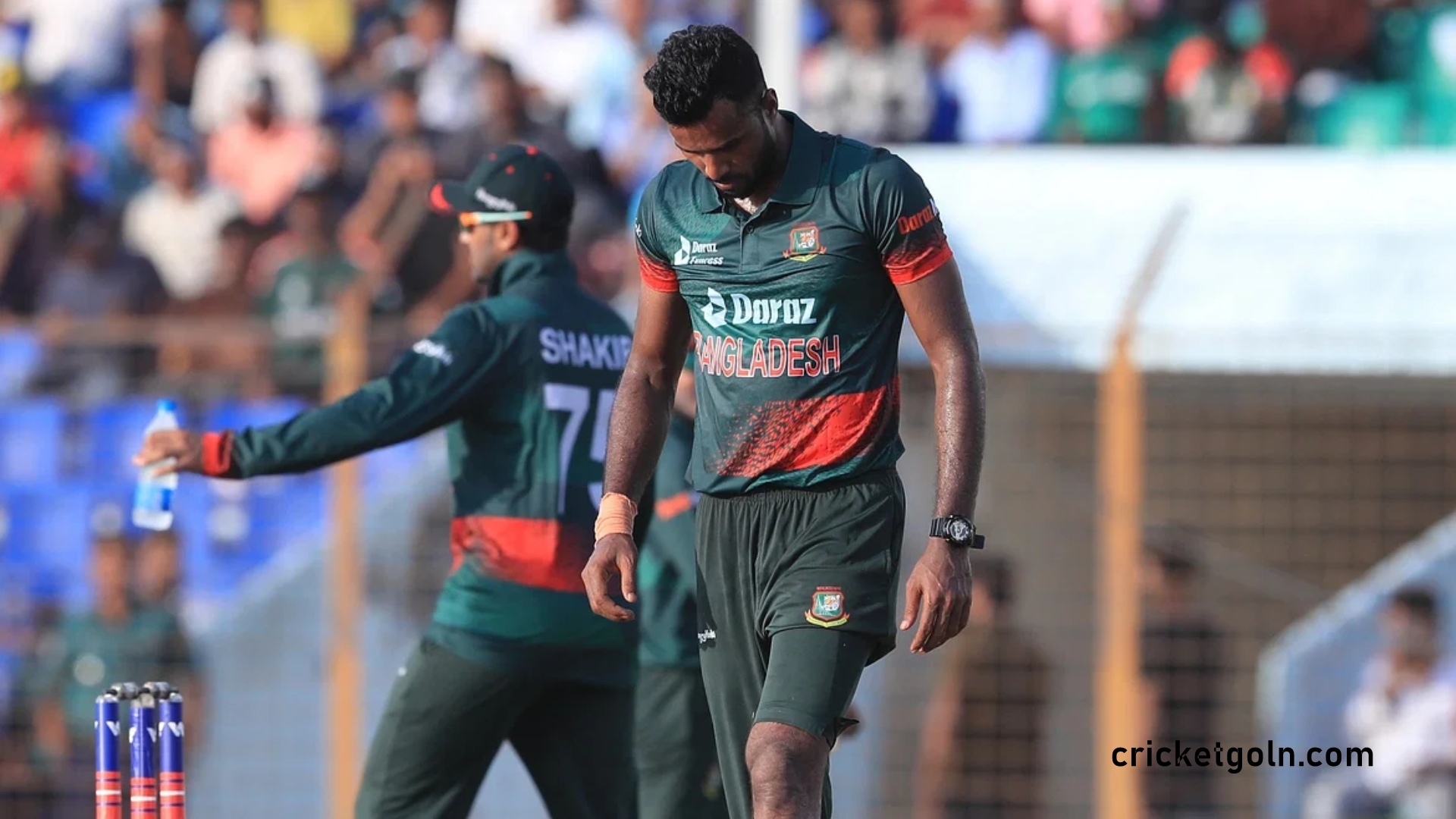 ইনজুরি আক্রান্ত এবাদতের পরিবর্তে এশিয়া কাপের দলে তানজিম হাসান সাকিব 3 ইনজুরি আক্রান্ত এবাদতের পরিবর্তে এশিয়া কাপের দলে তানজিম হাসান সাকিব