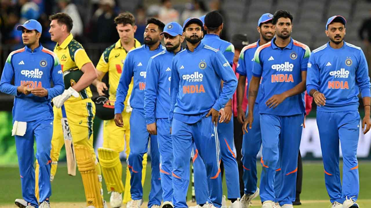 অস্ট্রেলিয়াকে হারিয়ে সিরিজে সমতা ফিরাল ভারত 1 অস্ট্রেলিয়াকে হারিয়ে সিরিজে সমতা ফিরাল ভারত